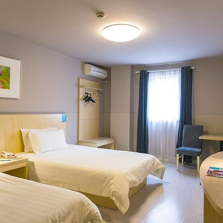 ג'ינאן Jinjiang Inn Ji'Nan East Jiefang Road מראה חיצוני תמונה
